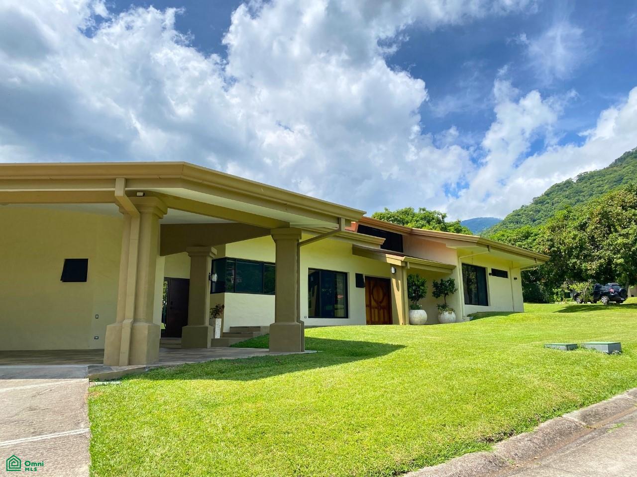 5 bed Single Family Homes For Sale in Santa Ana, San Jose - 1