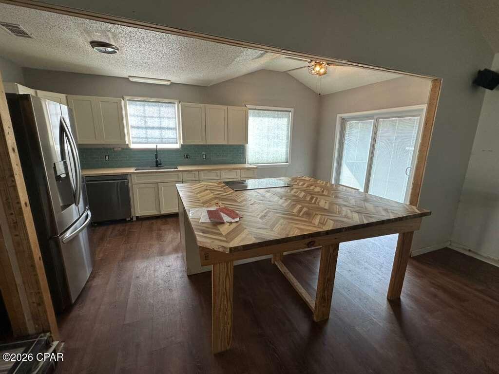 Image 2 For 16801 Lisbon Avenue