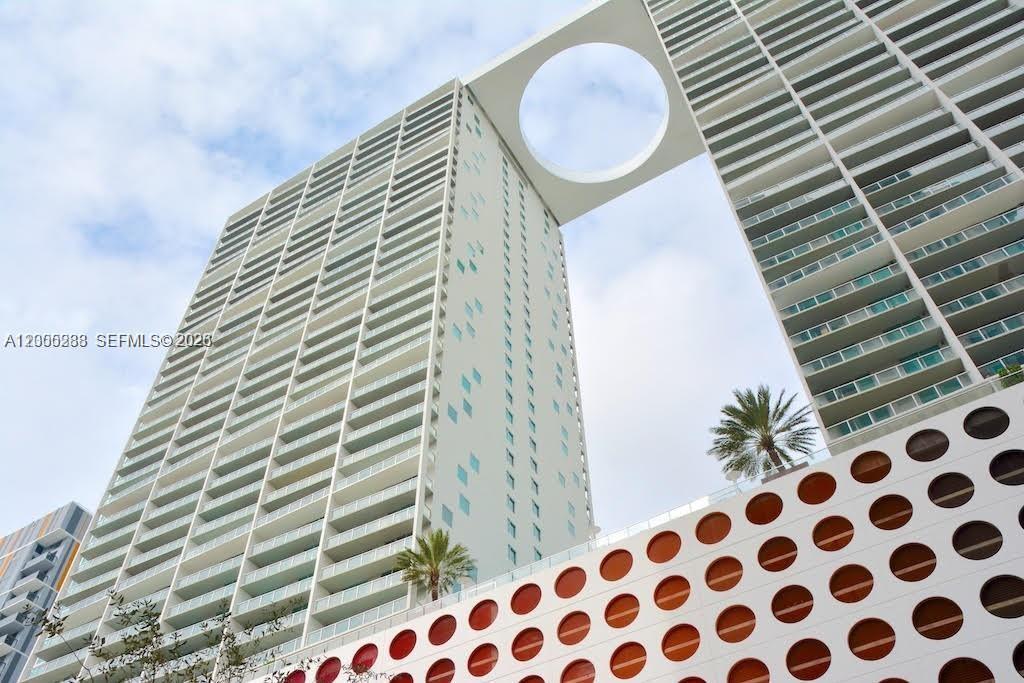 500 Brickell East Condo