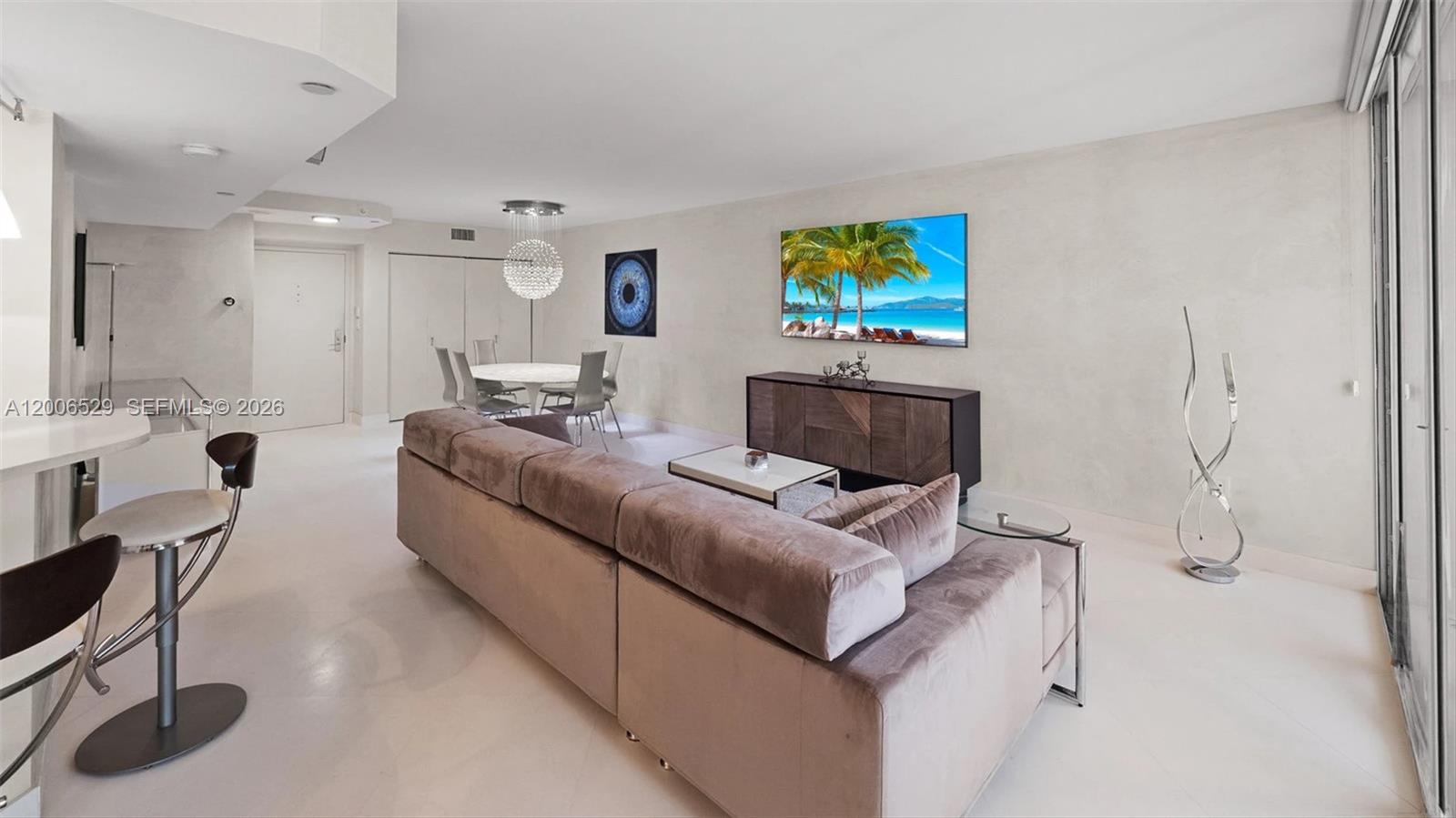 1900 Sunset Harbour Dr 2008