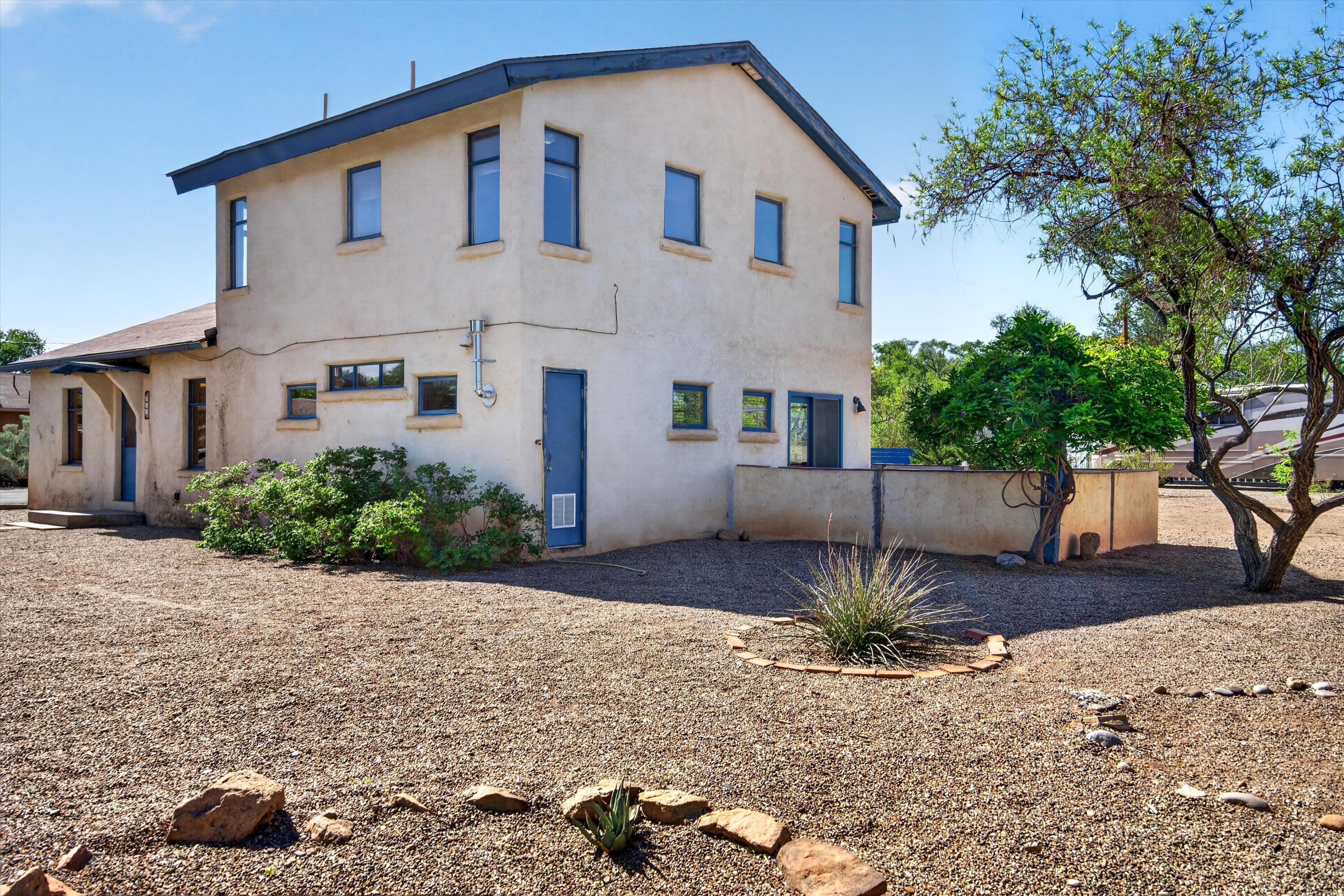 Homes for sale in Albuquerque, NM | 836 Garden Rd Sw, Albuquerque, NM 87105 | MLS# 1102264