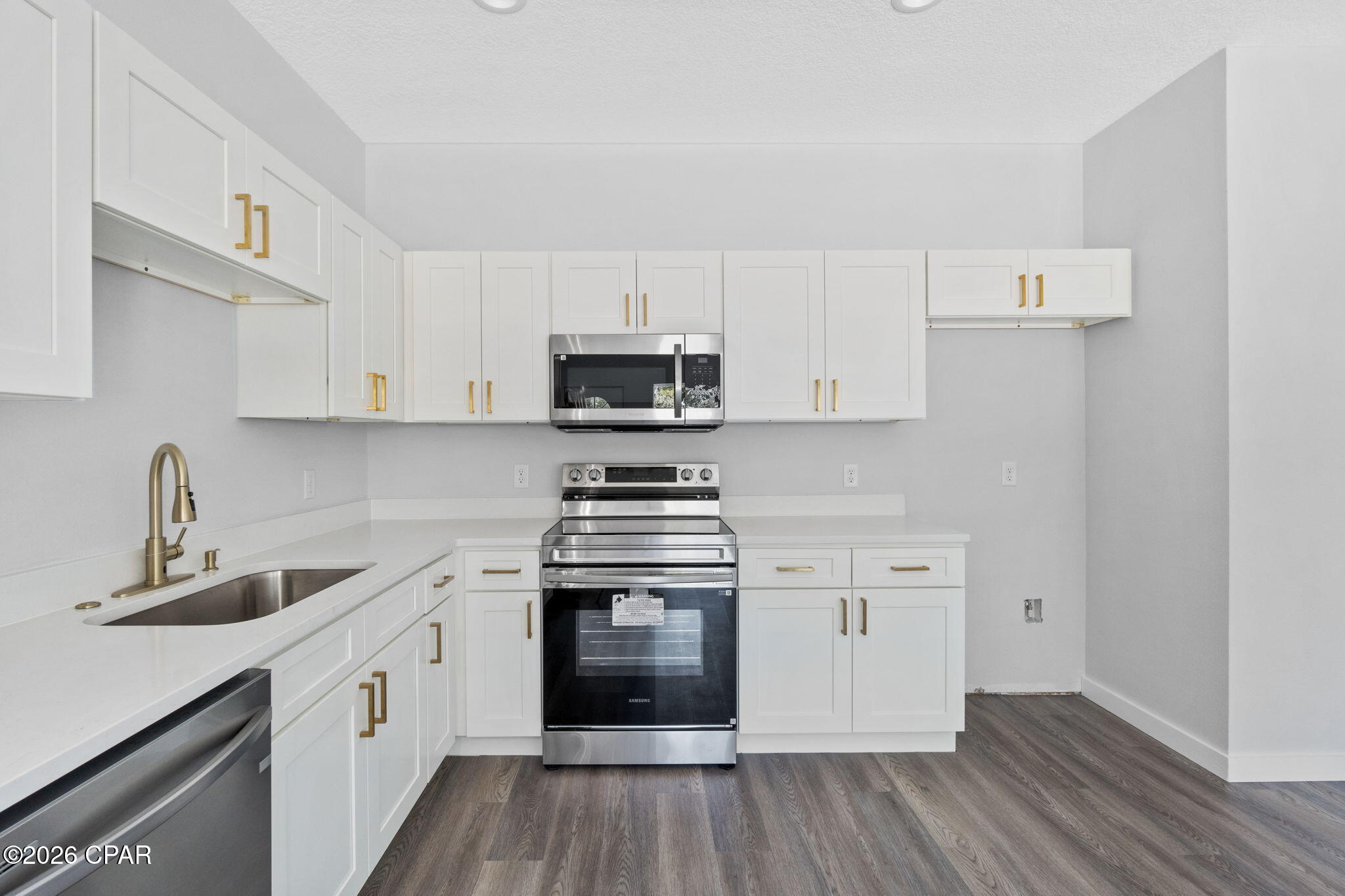 Image 10 For 232 Springfield Avenue