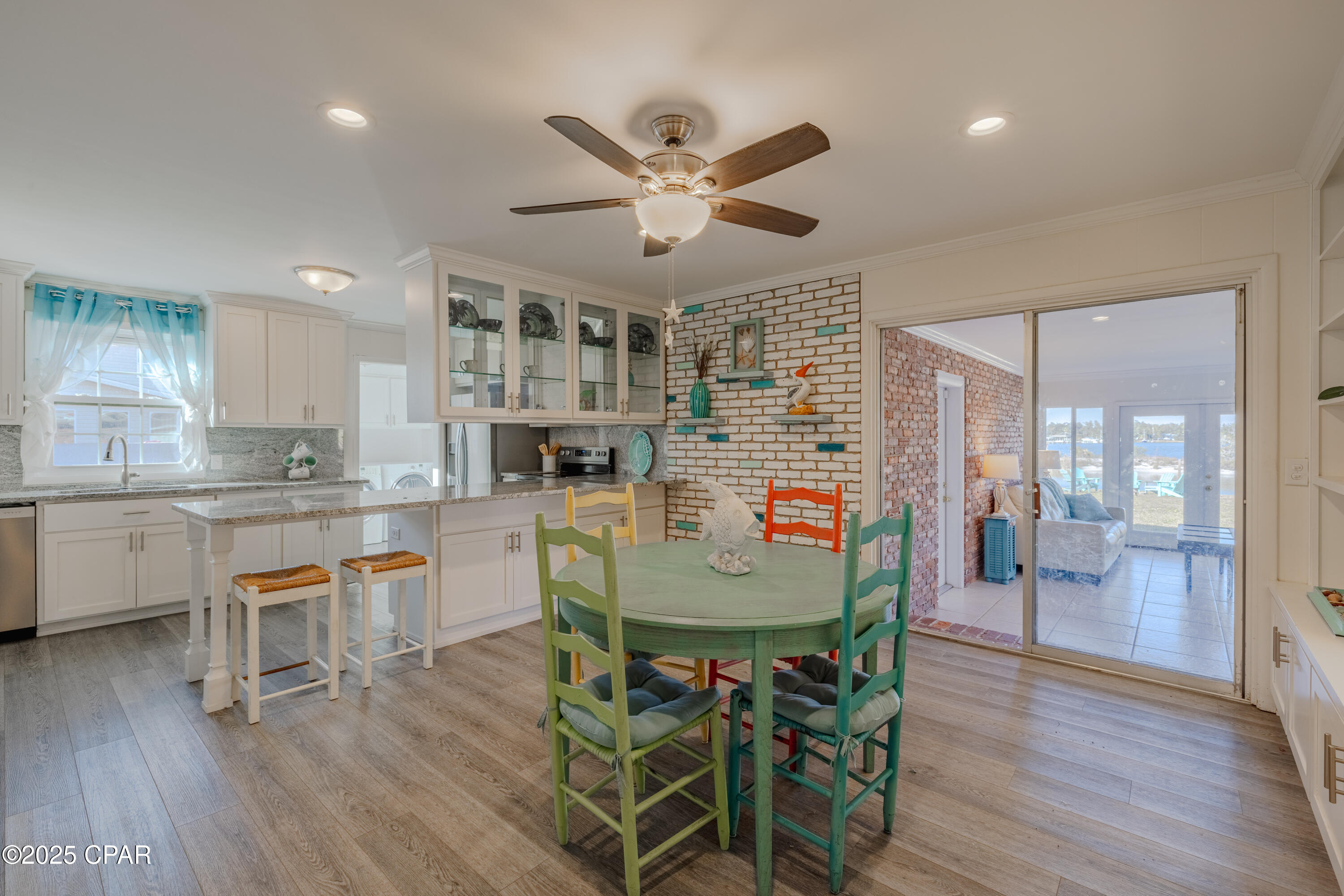 Image 7 For 4805 Sunset Drive