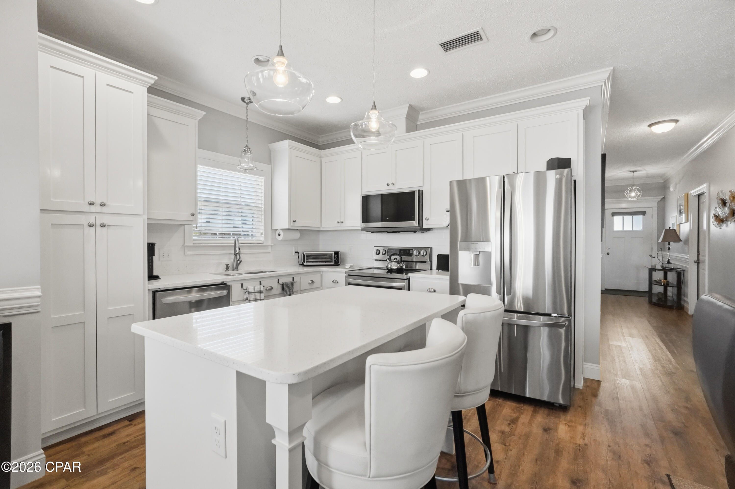 Image 3 For 104 Lakeridge Drive