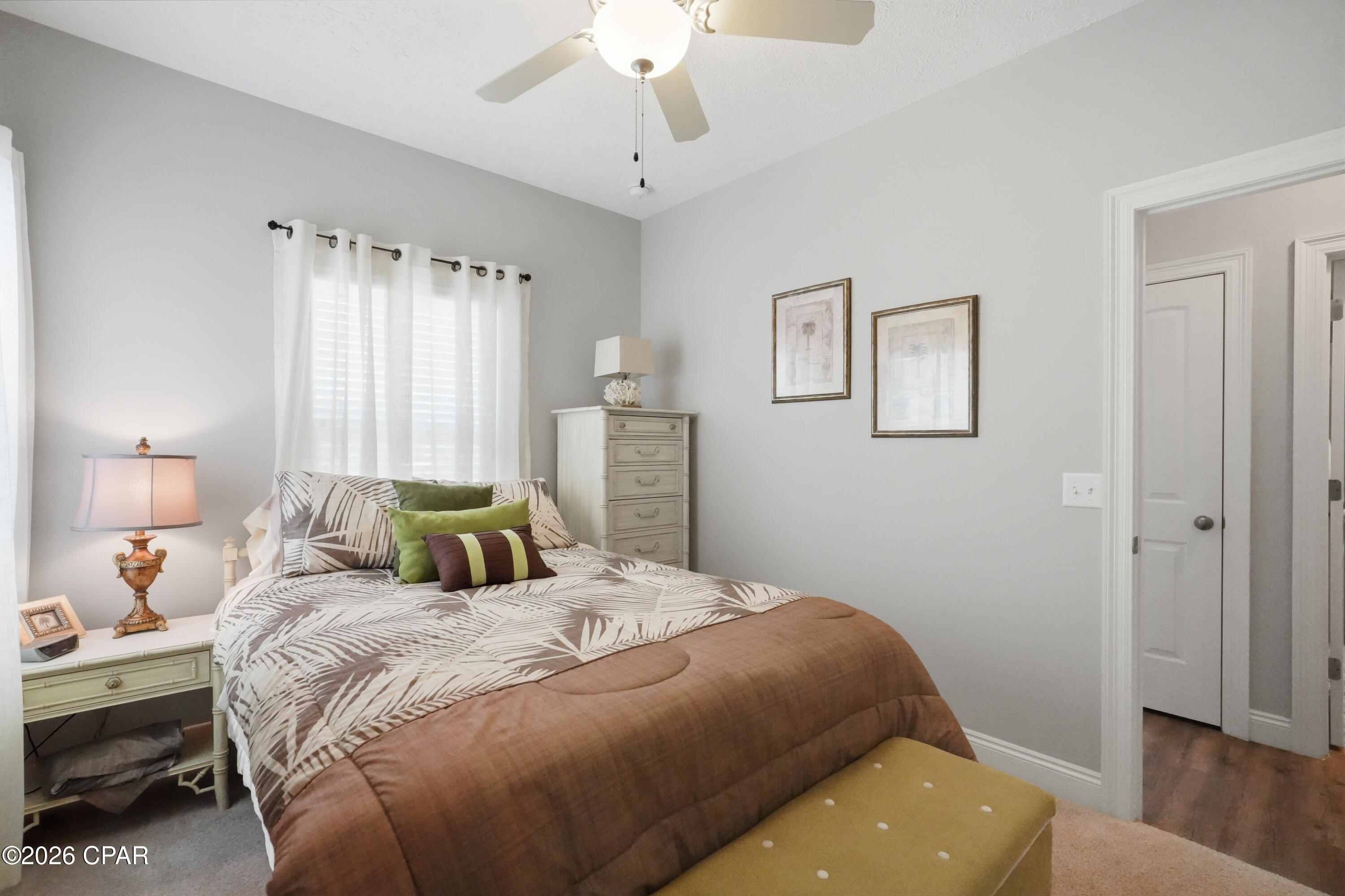 Image 32 For 104 Lakeridge Drive