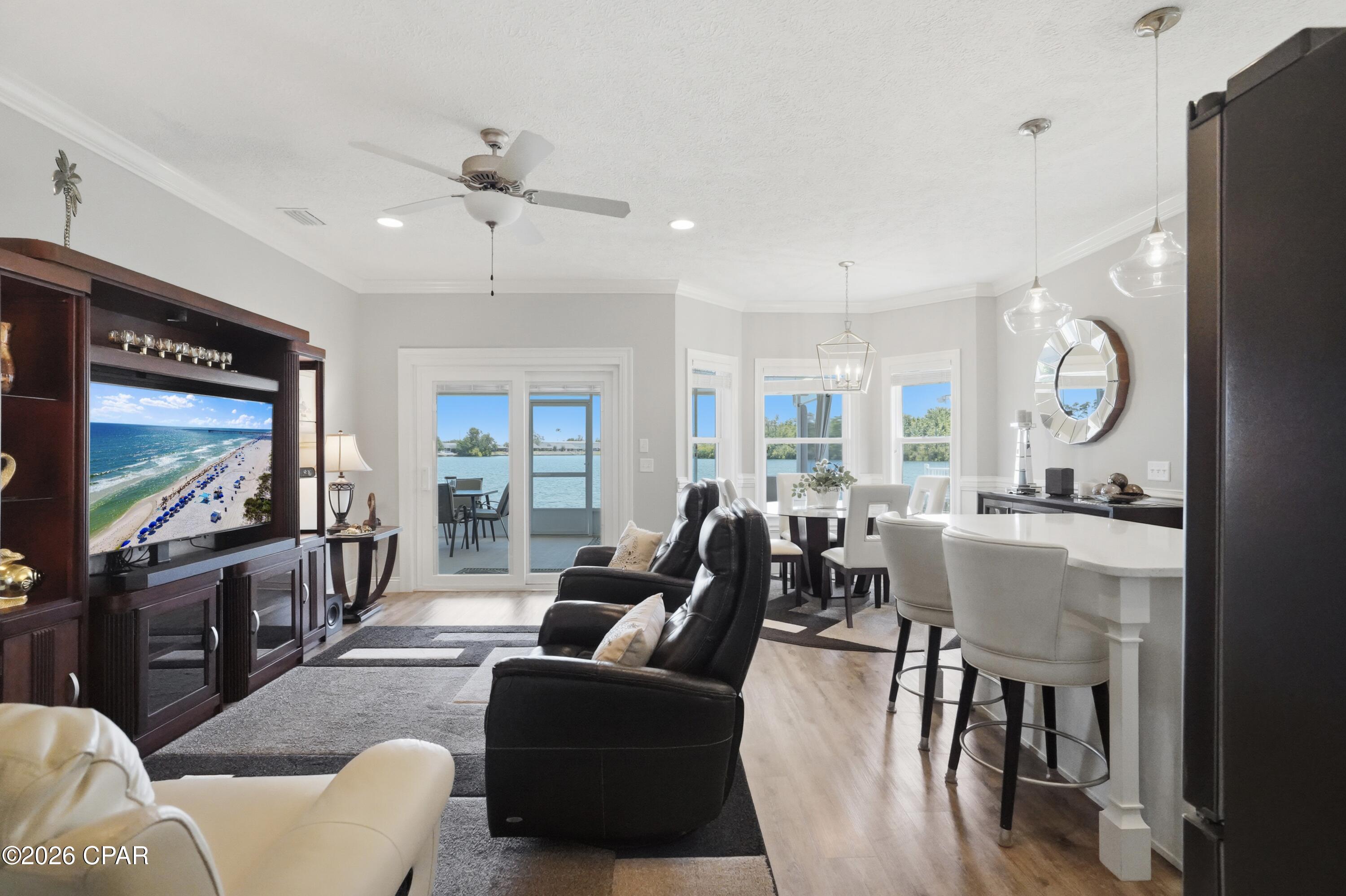 Image 4 For 104 Lakeridge Drive