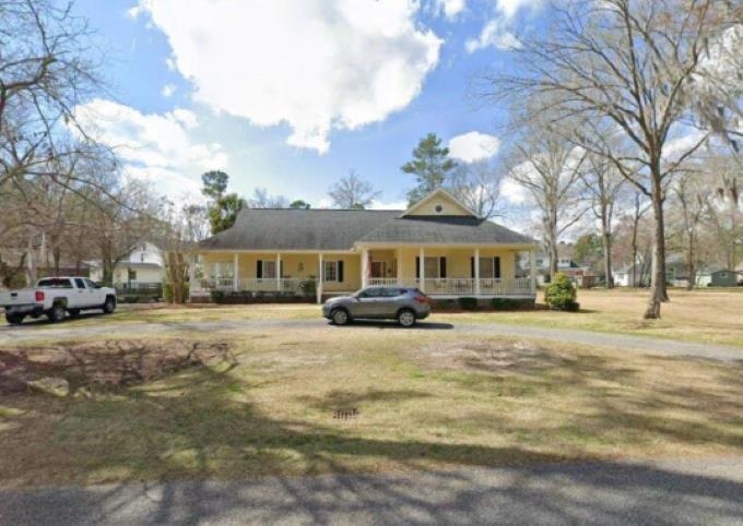 2205 Rosebud Dr. Conway, SC 29526