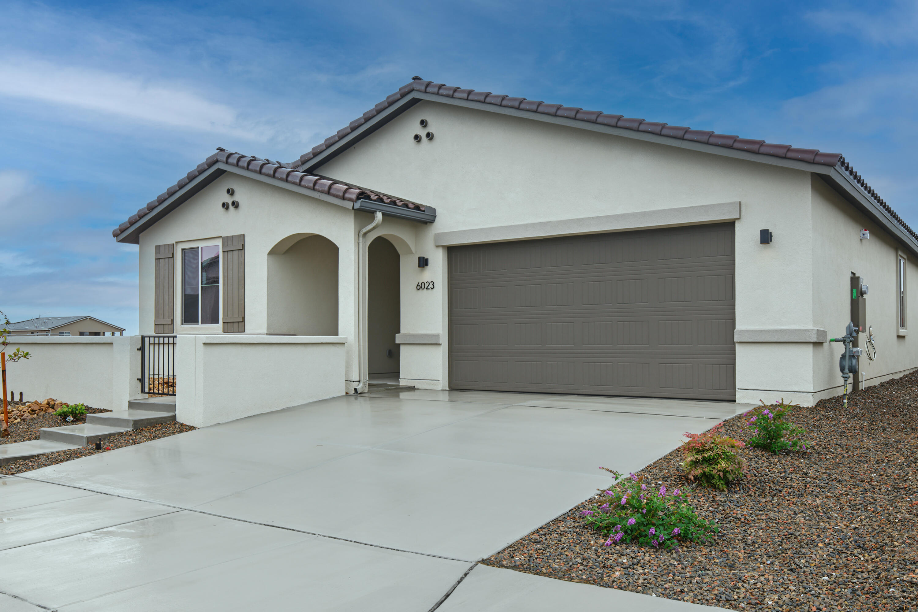 Photo 2 of Single family home for sale at 6023 Gilpin Dr Se, Albuquerque, NM 87106 | MLS# 1102320 | Listing updated on 2026-10-21