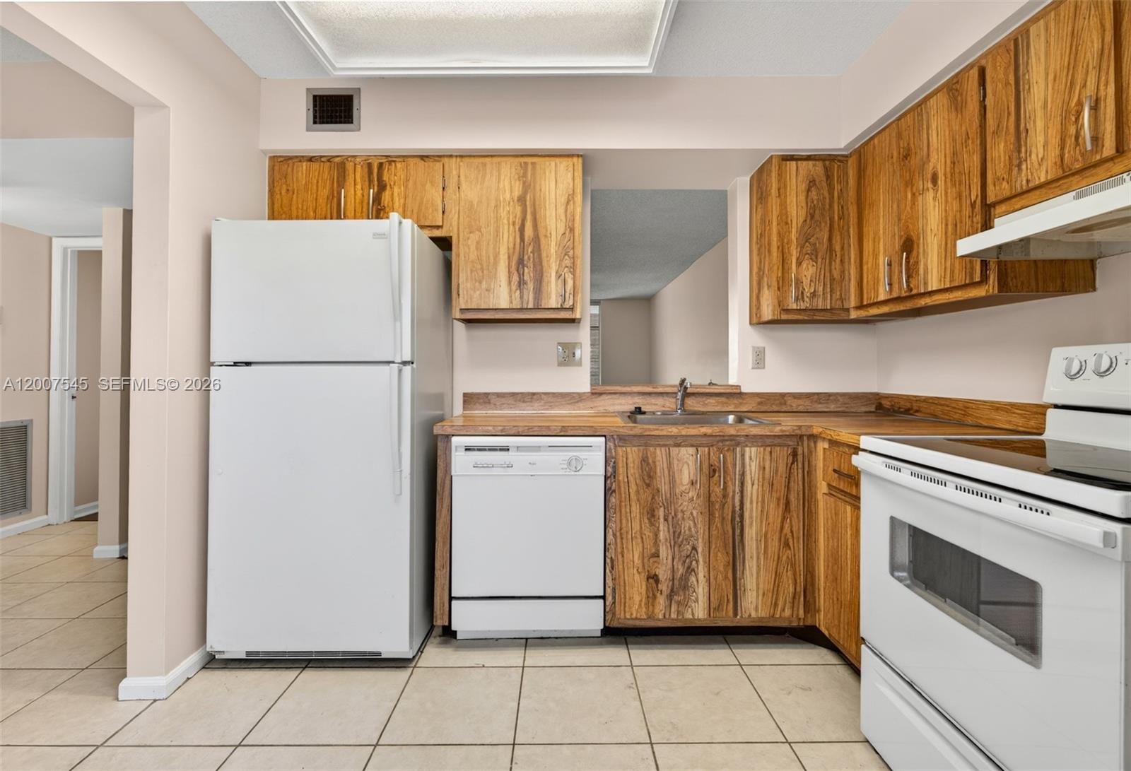 Palm Lakes Condo