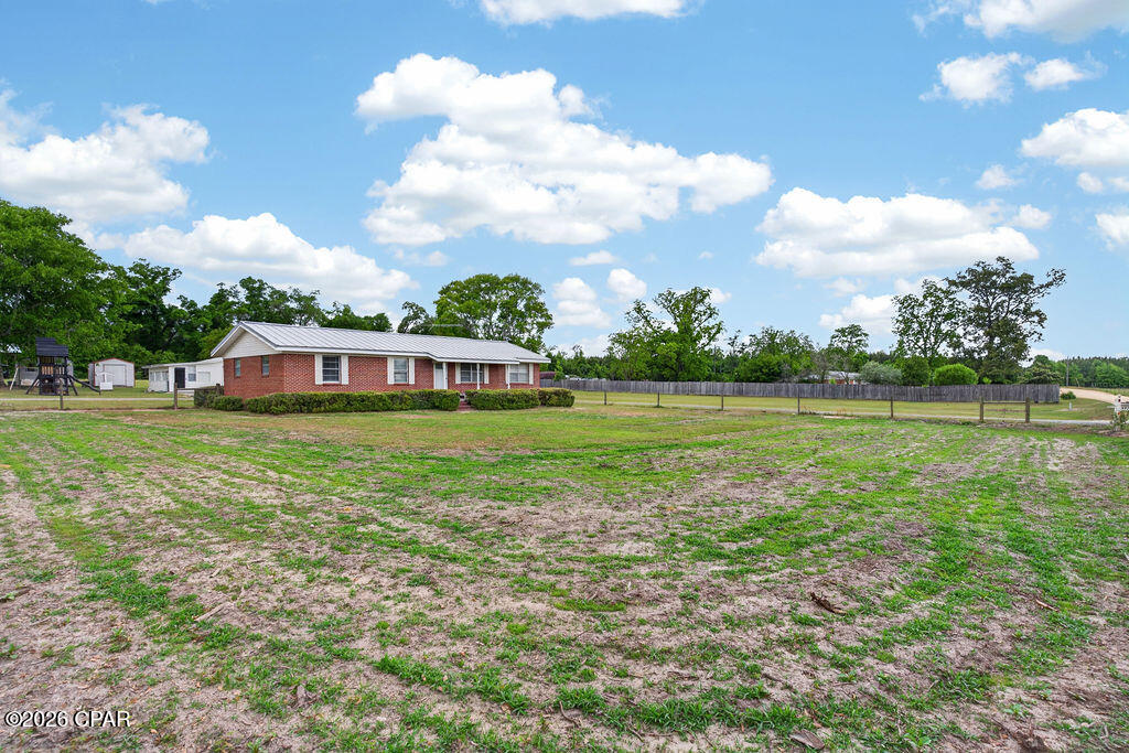 4th image of 4927 Anderson Rd, Greenwood, FL 32443 | MLS# 788892