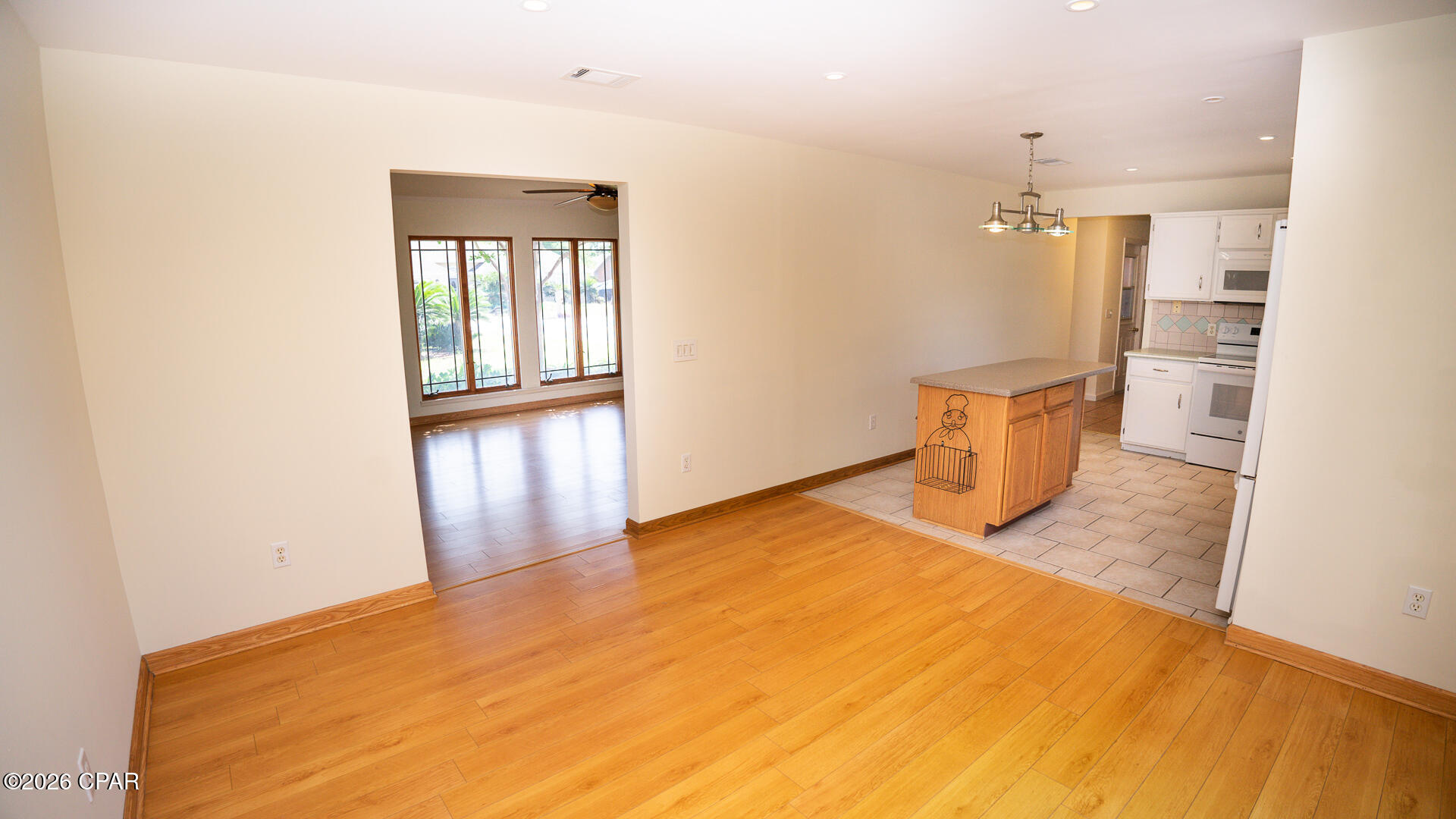 Image 13 For 115 Oak Ridge Place