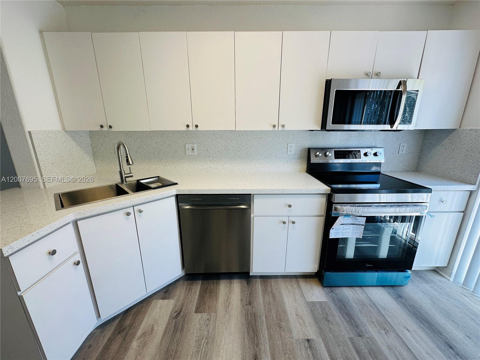Doral Grand Condo