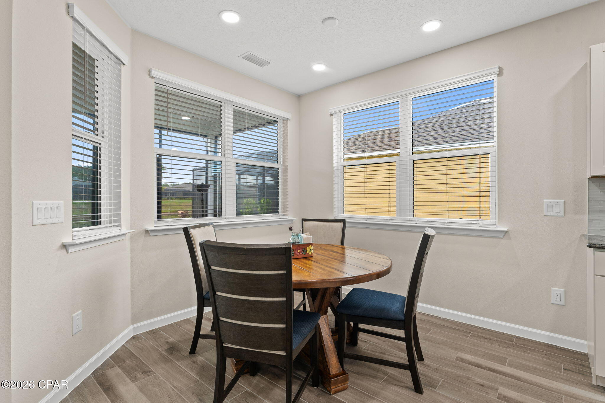 Image 17 For 9546 Paradise Drive