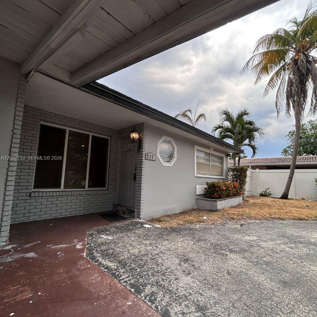 Homes for sale in Pompano Beach, FL | 221 Ne 24th St, Pompano Beach, FL 33064 | MLS# A12007730