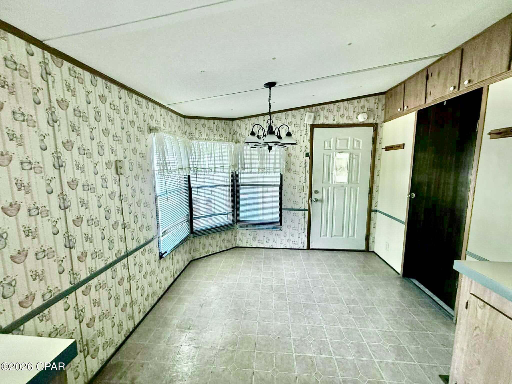 Image 7 For 611 Alaqua Drive