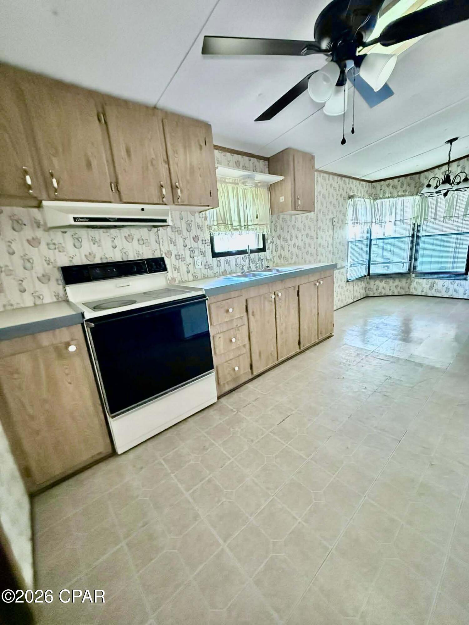 Image 9 For 611 Alaqua Drive