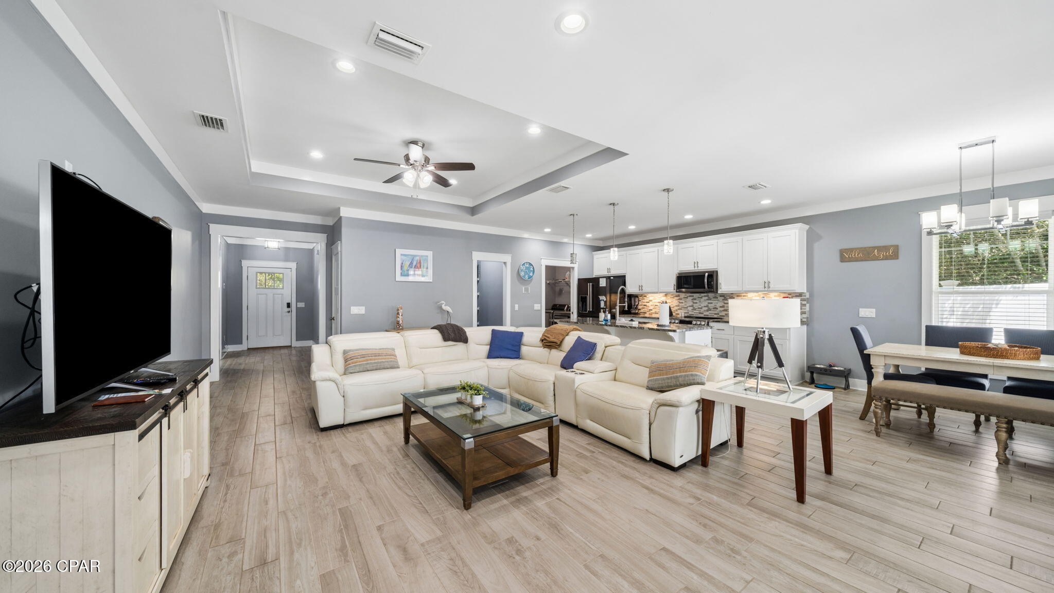 Image 2 For 330 Palm Drive