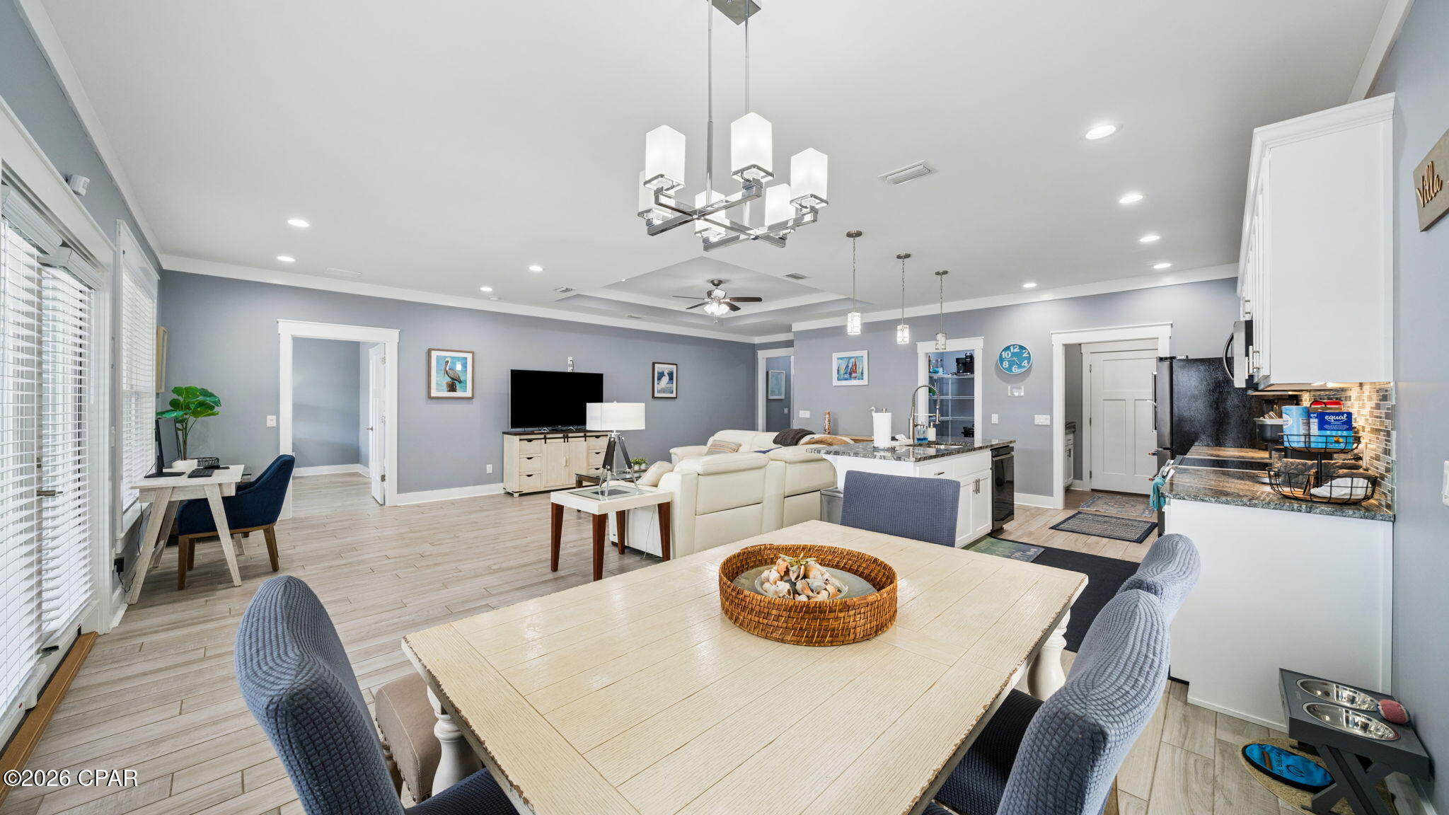 Image 3 For 330 Palm Drive