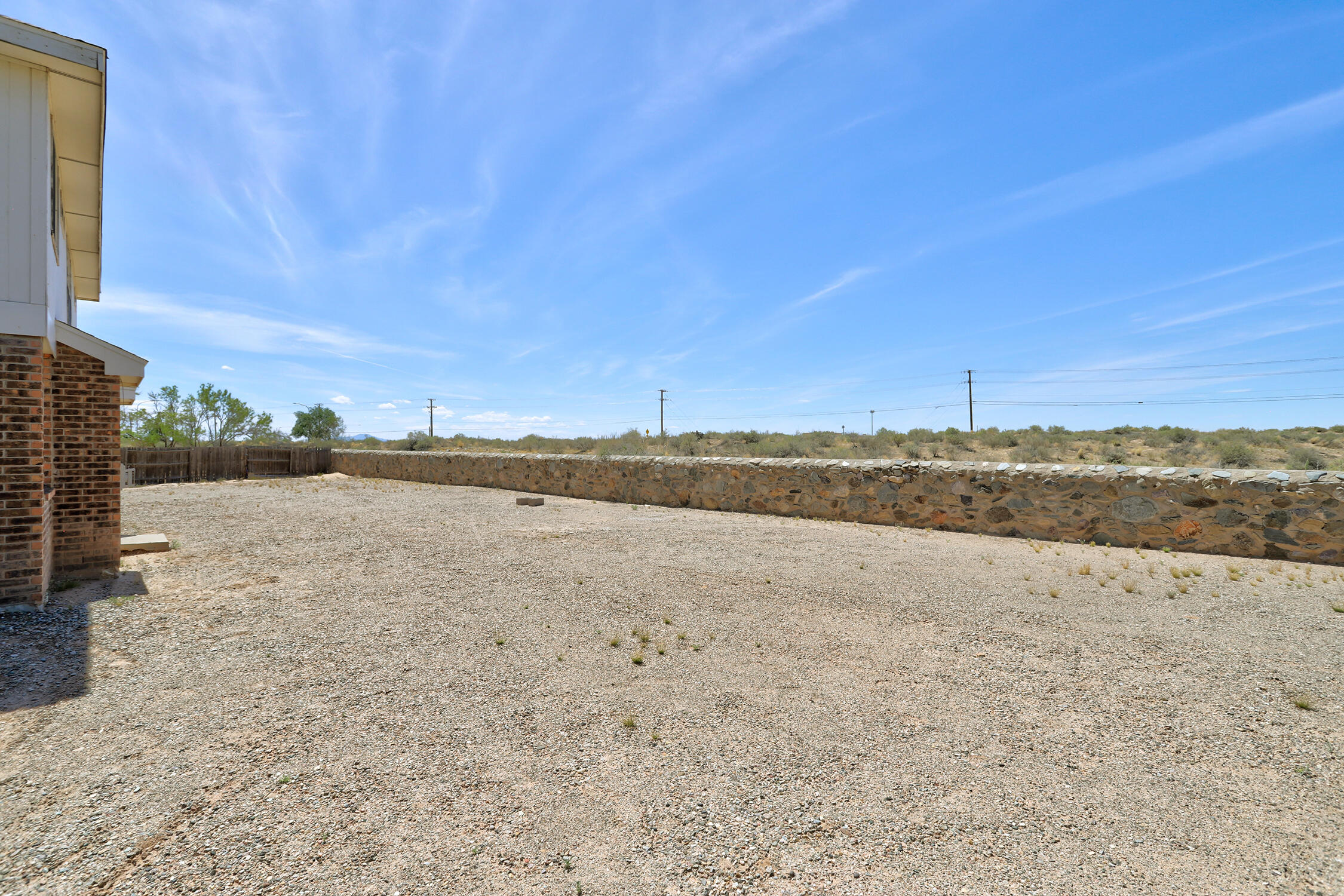 Photo 14 — 11 Apache Plume Road