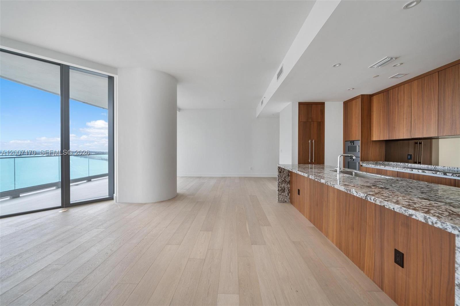 Una Residences