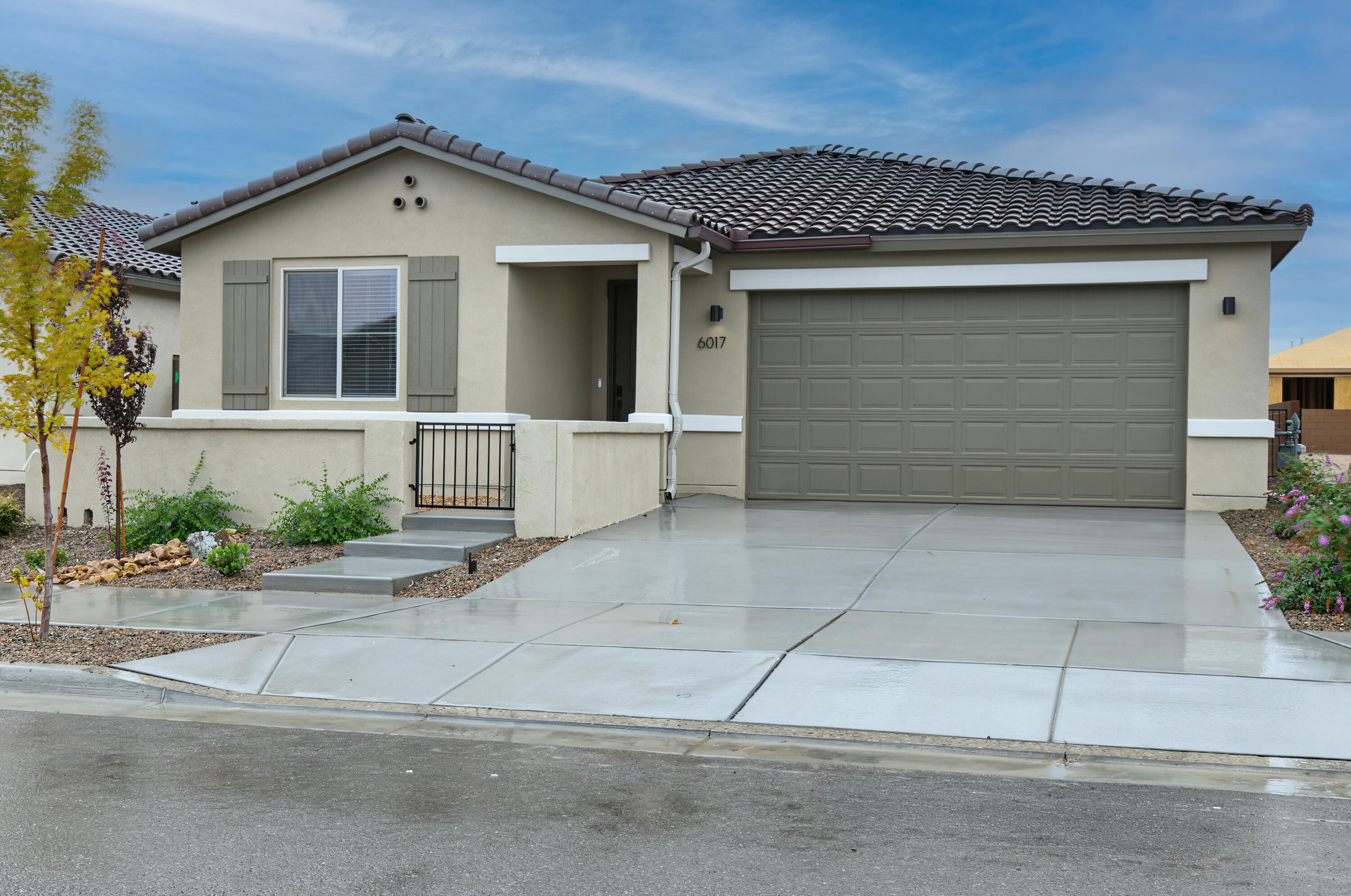 Photo 1 of Single family home for sale at 6017 Gilpin Dr Se, Albuquerque, NM 87106 | MLS# 1102405 | Listing updated on 2026-09-29
