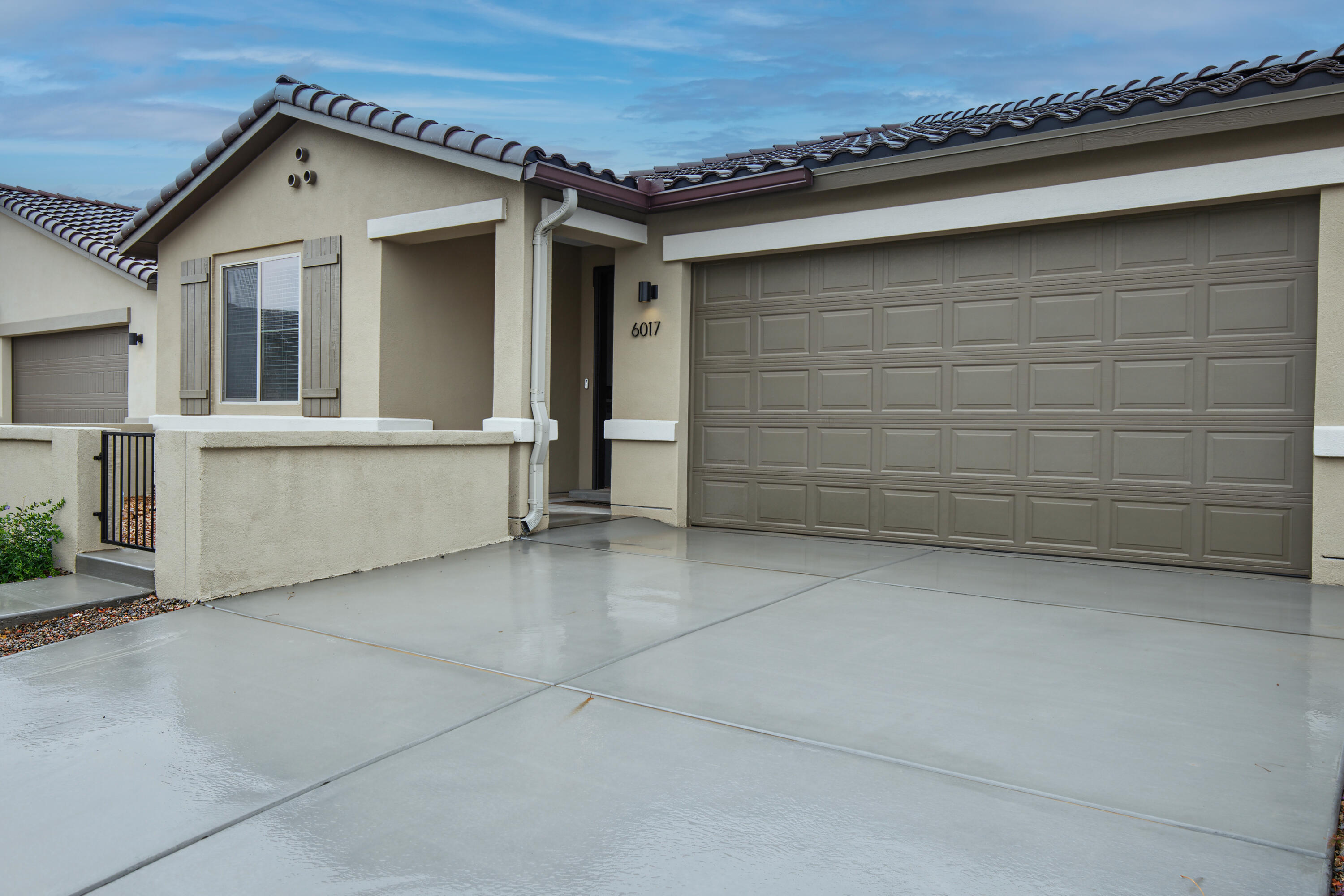 Photo 3 of Single family home for sale at 6017 Gilpin Dr Se, Albuquerque, NM 87106 | MLS# 1102405 | Listing updated on 2026-09-29
