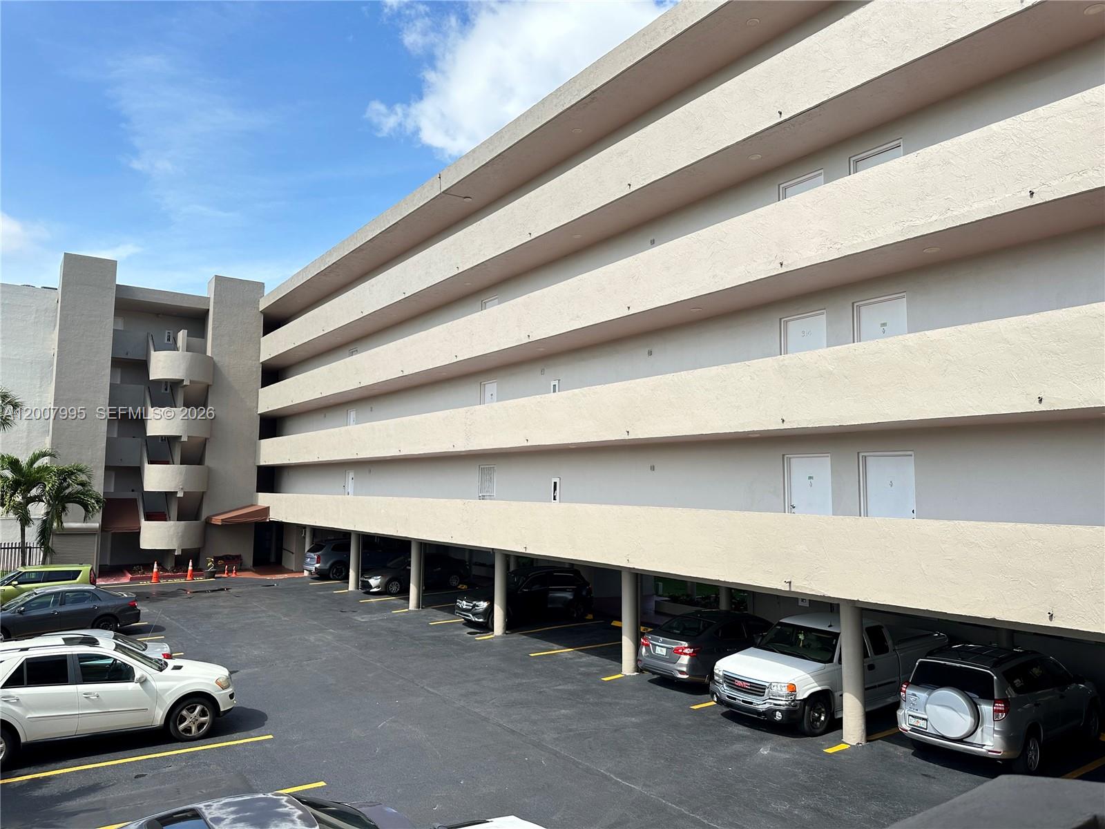 Sandalwood Condo Apts