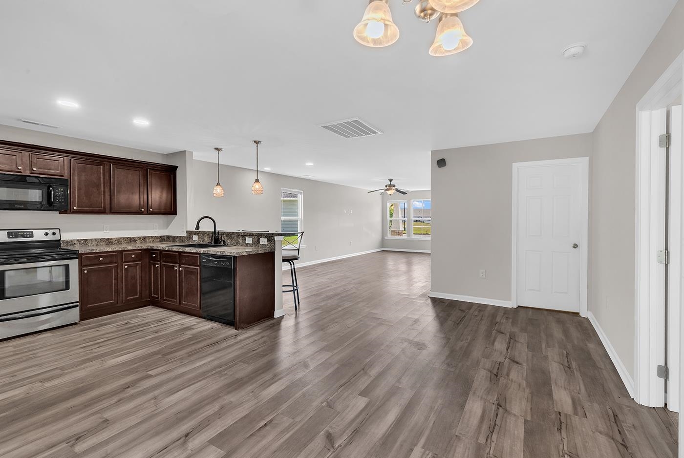 2241 Deerfield Ave.
