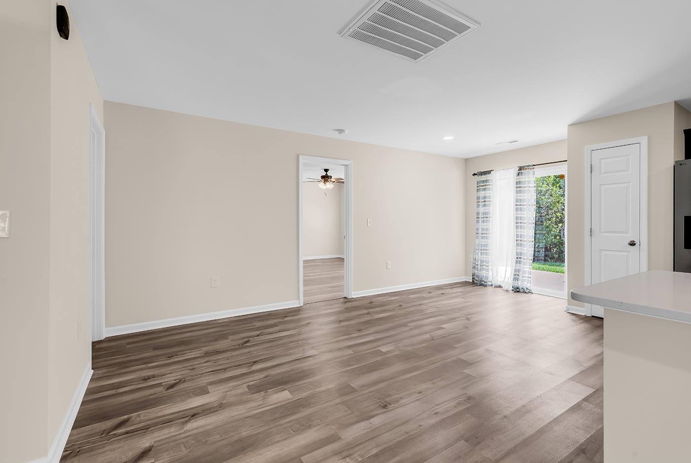 2241 Deerfield Ave.