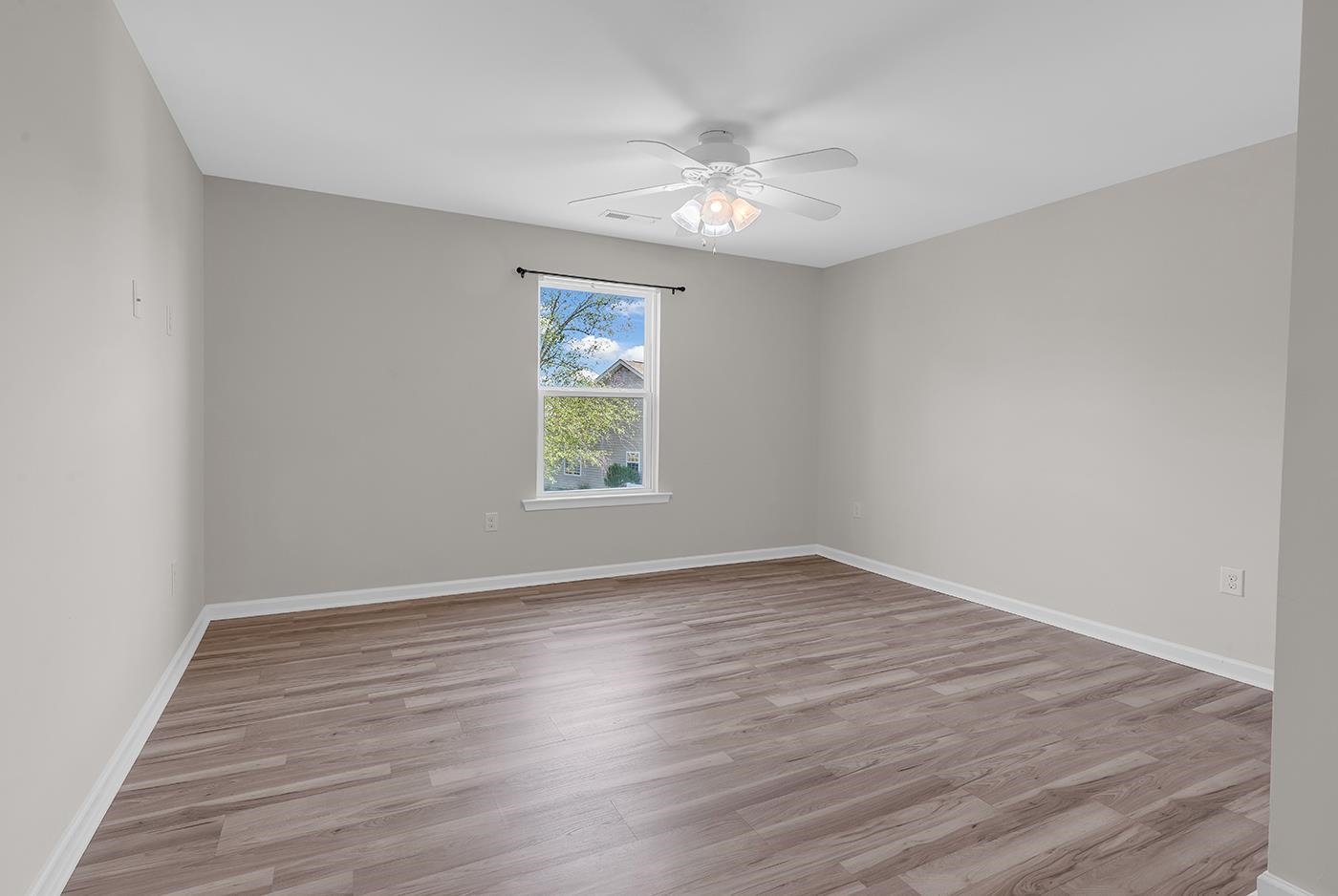 2241 Deerfield Ave.