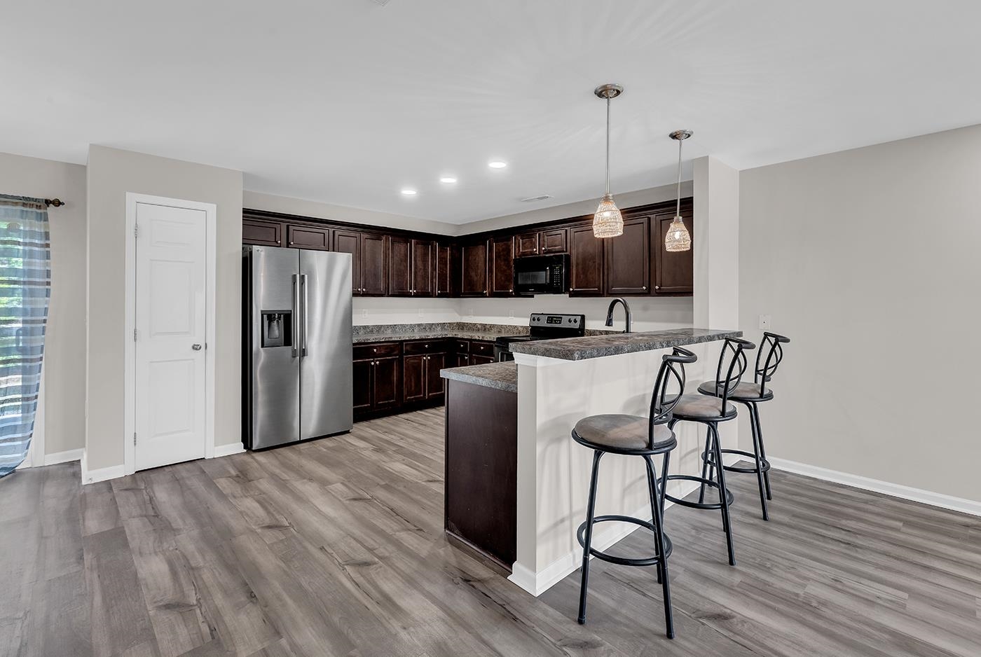 2241 Deerfield Ave.