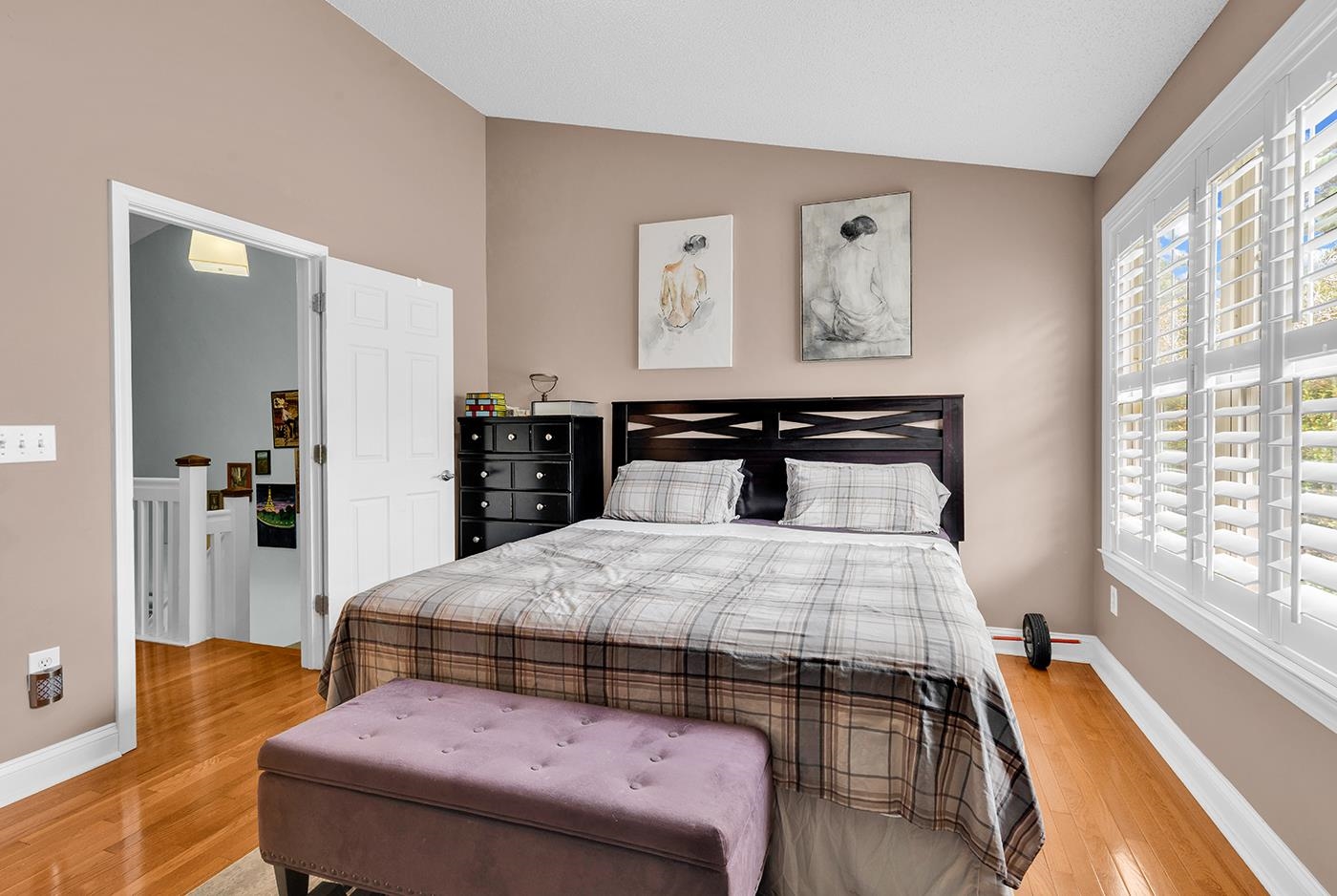 3555 Chestnut Dr. 