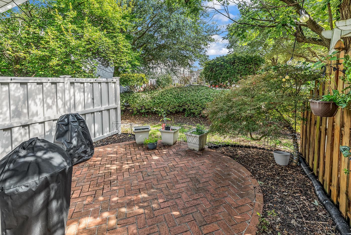 3555 Chestnut Dr. 