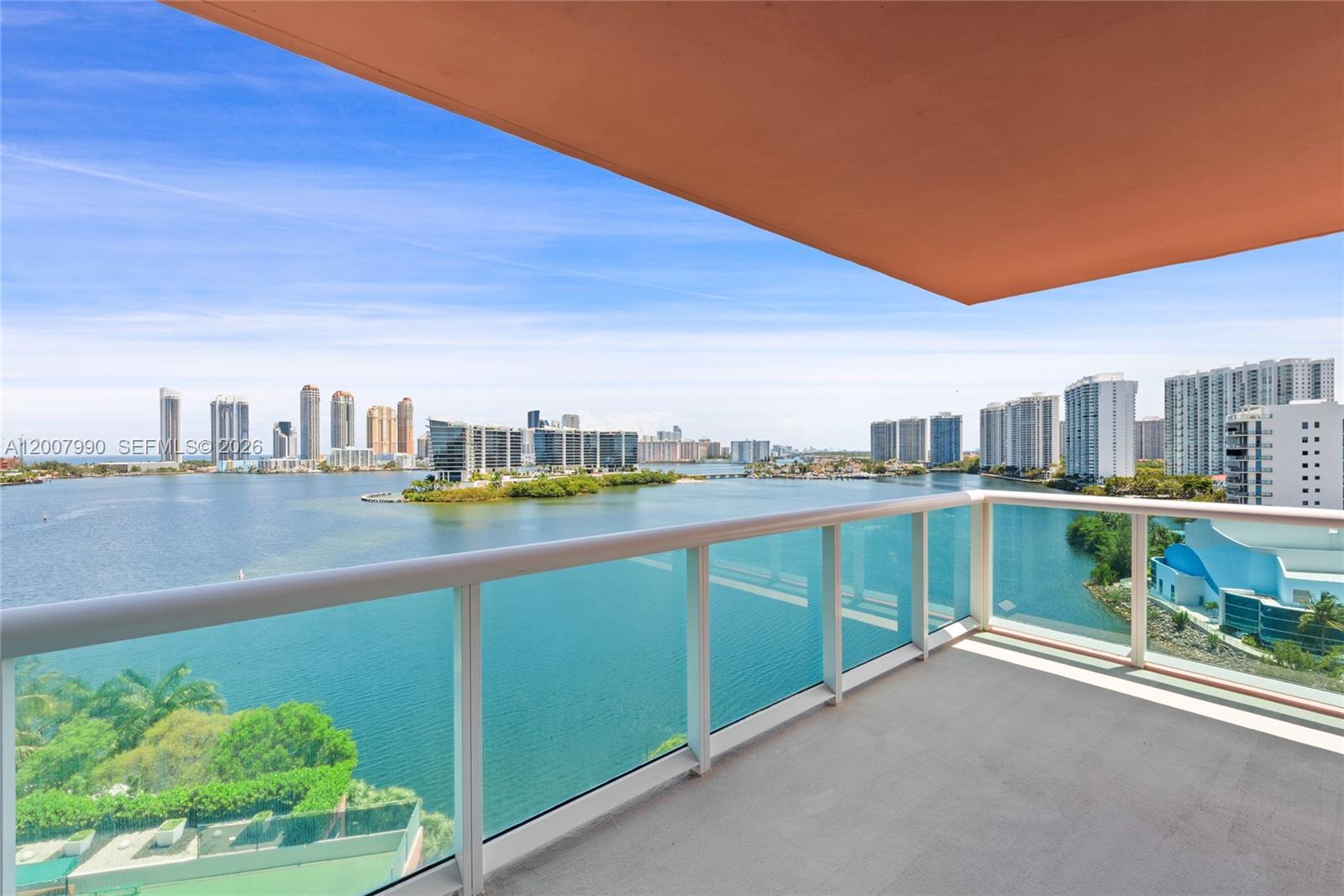 100 Hidden Bay Condo