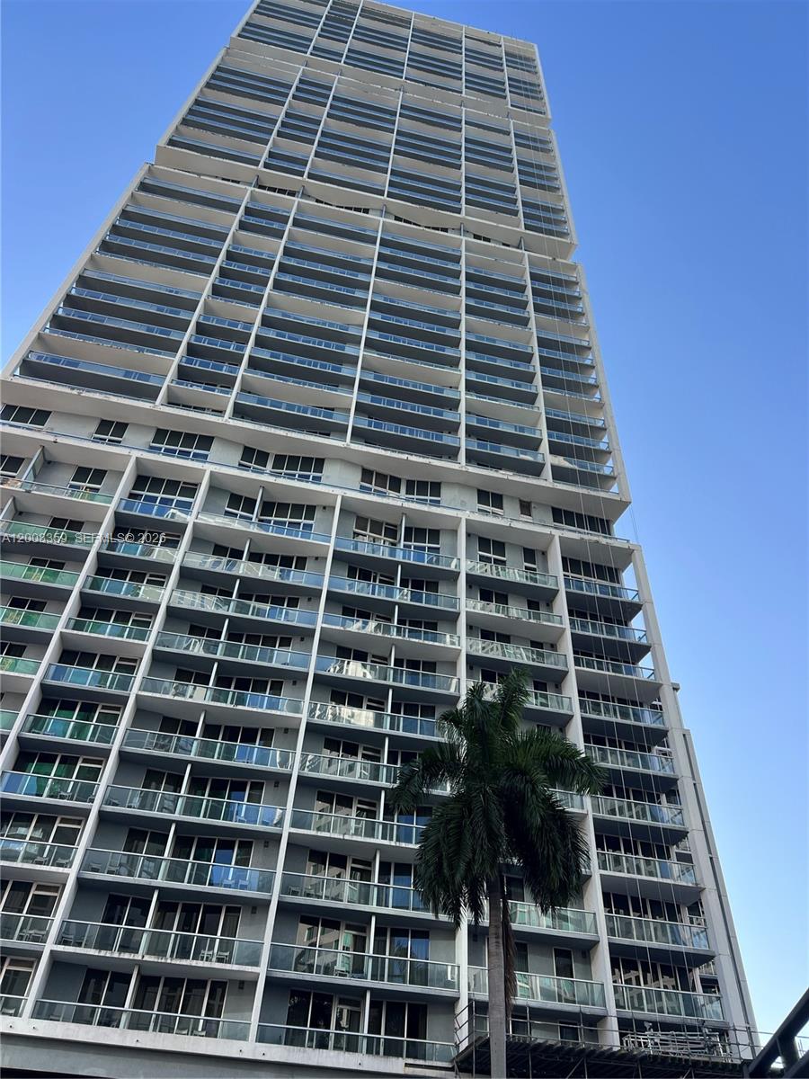 Icon Brickell Condo No 3