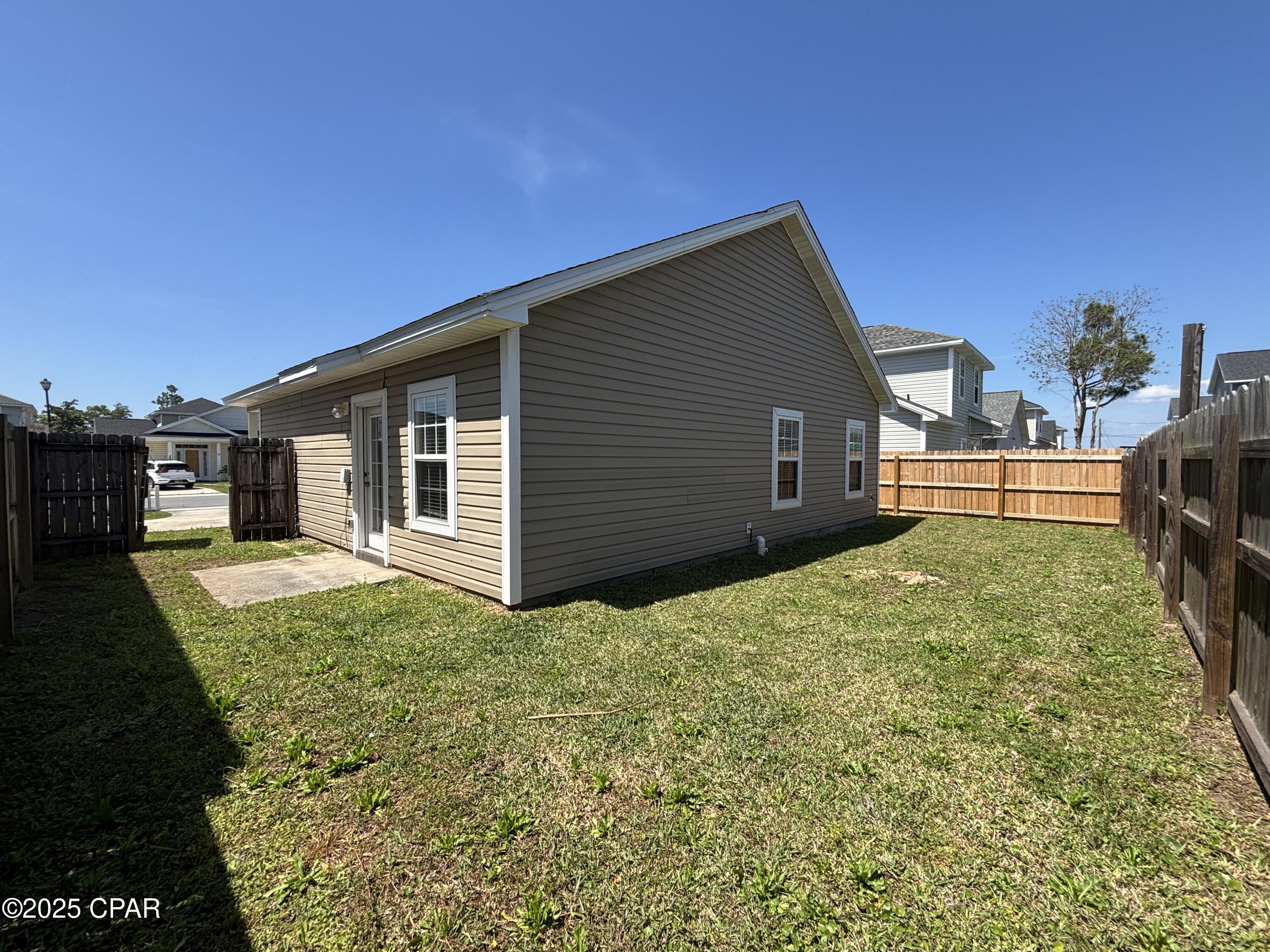 Image 12 For 2611 Avondale Court