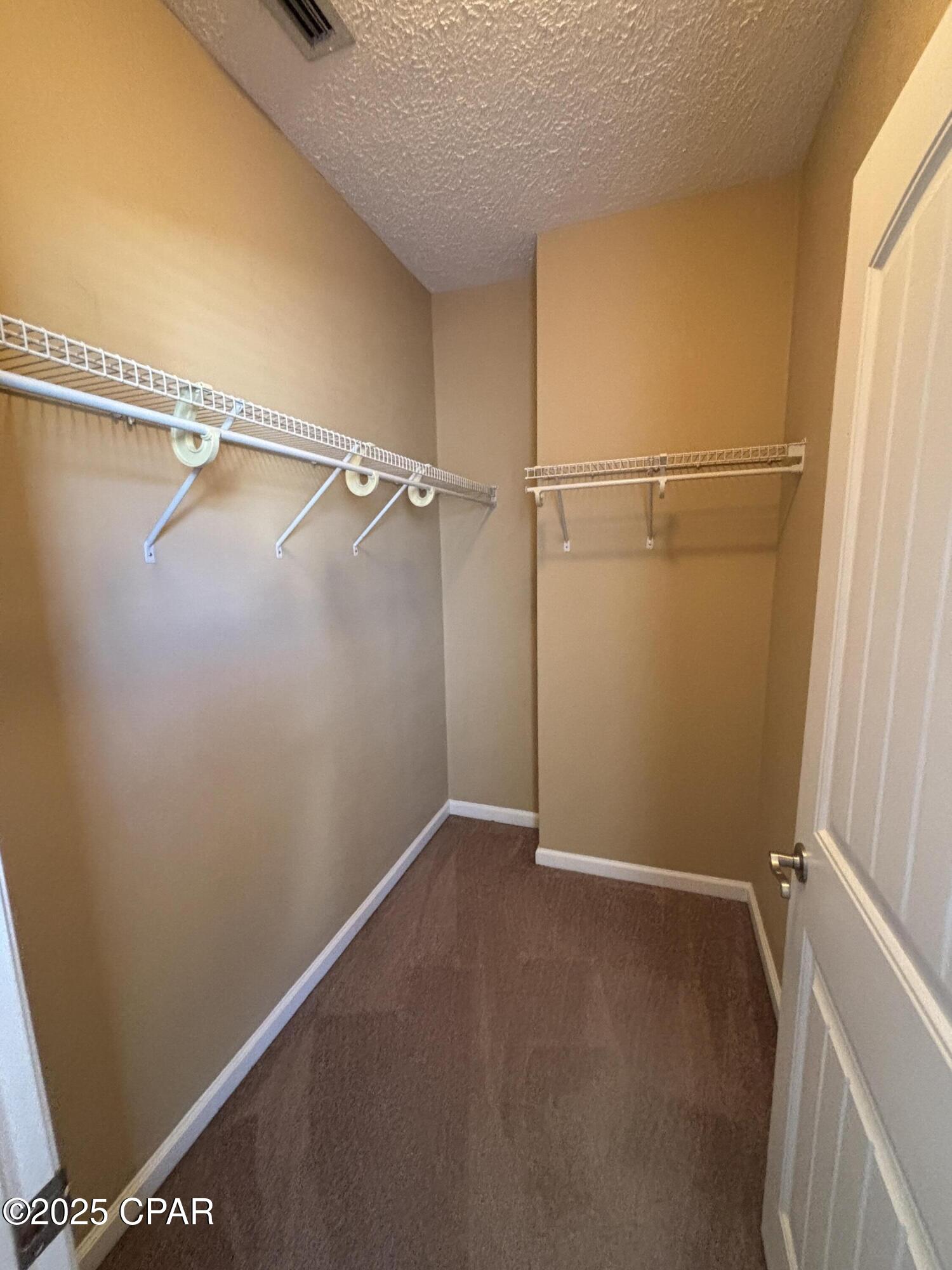 Image 6 For 2611 Avondale Court