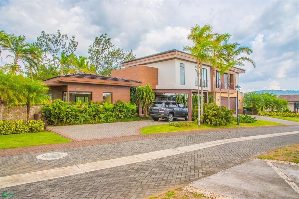 5 bed Single Family Homes For Sale in Alajuela, Alajuela - 1