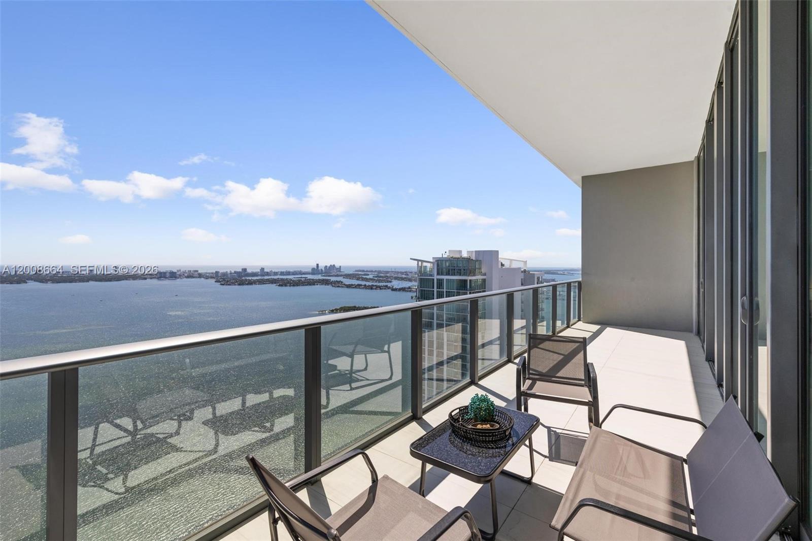 Gran Paraiso Condo