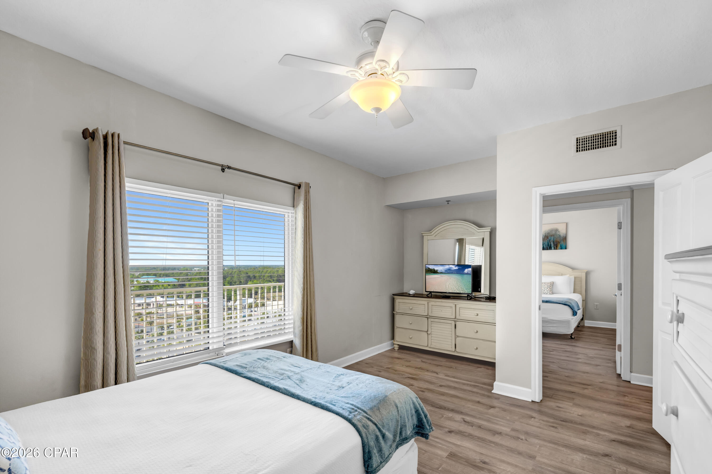 Image 29 For 9900 Thomas Drive 1104