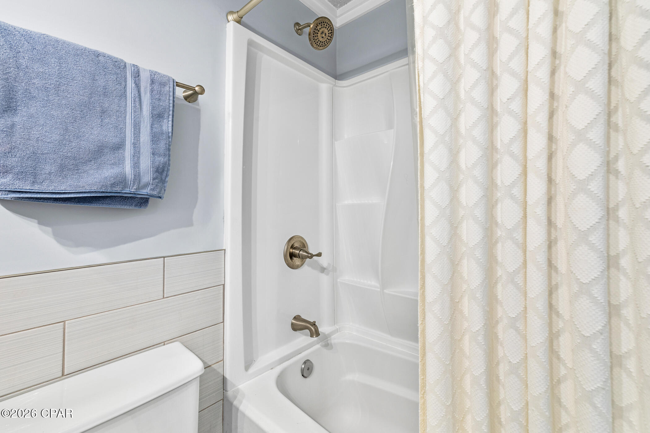 Image 12 For 8817 Thomas Drive A624
