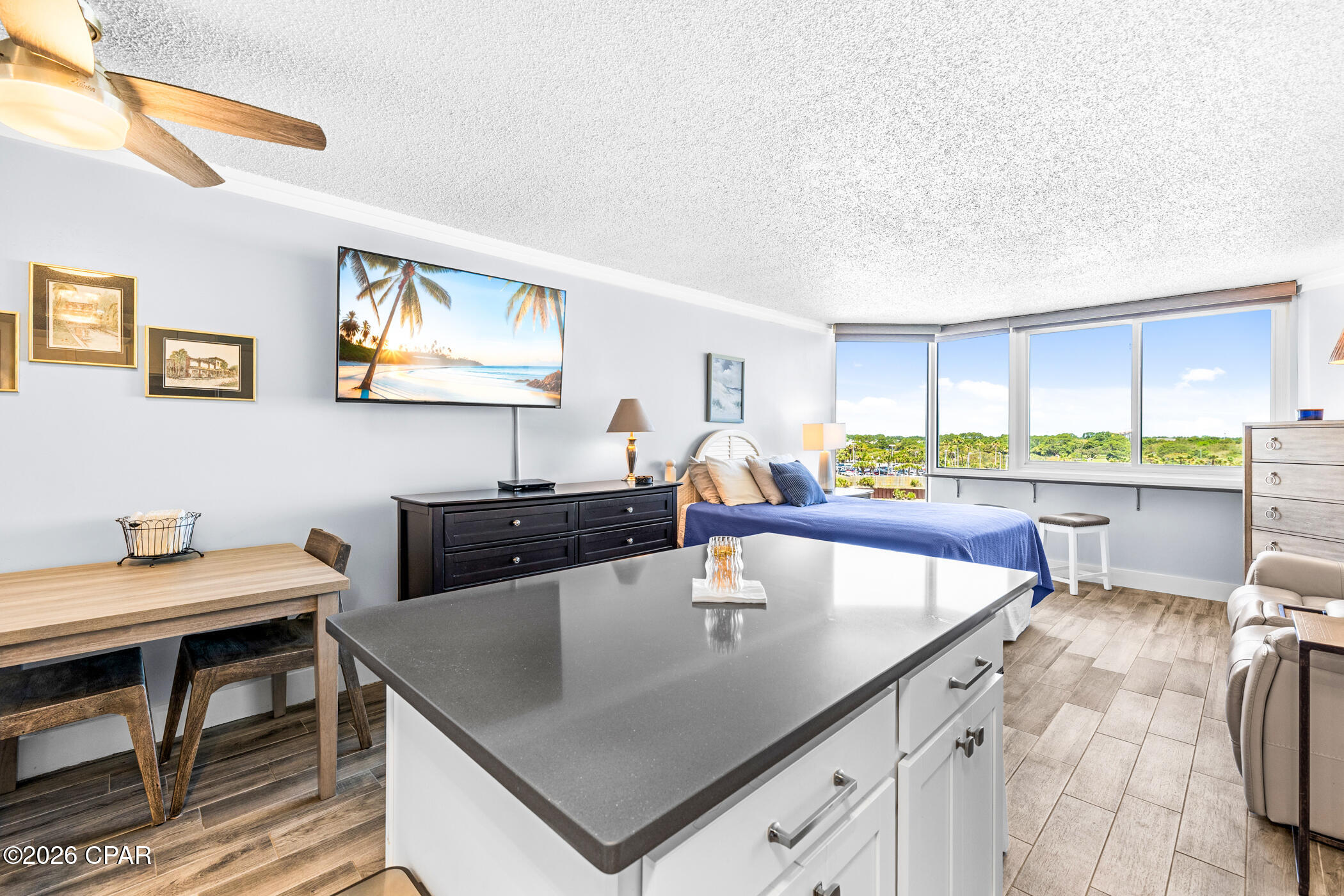 Image 4 For 8817 Thomas Drive A624