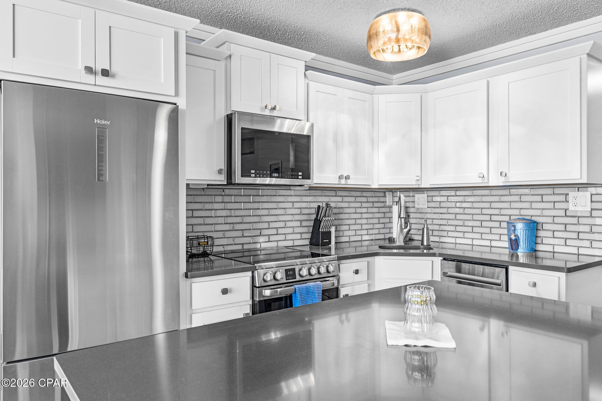 Image 7 For 8817 Thomas Drive A624