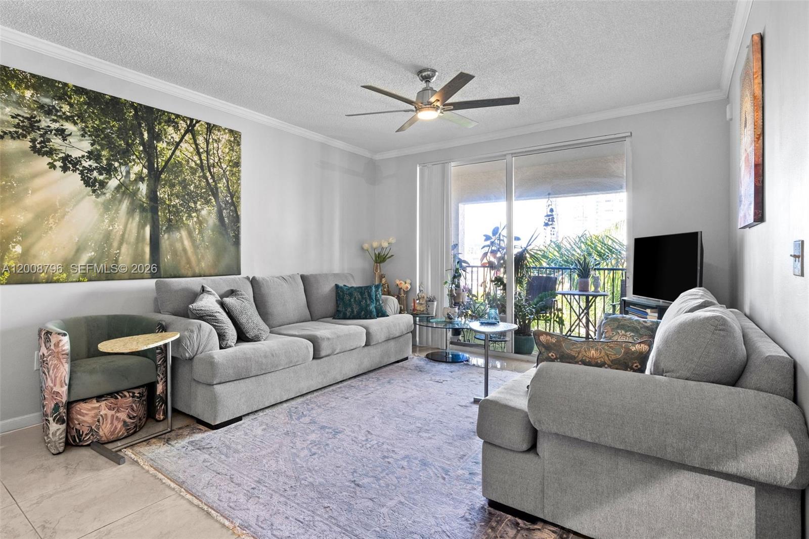 Porto Bellagio Condo