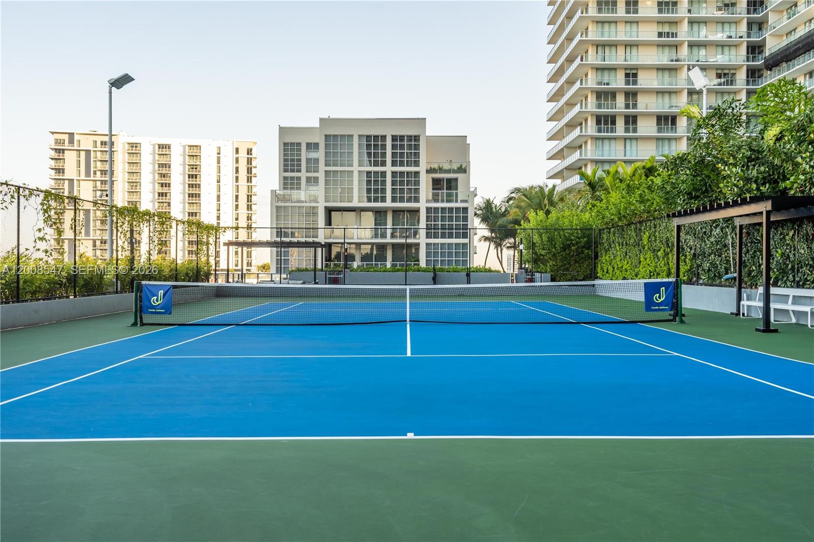 121 NE 34th St #2810, Miami FL 33137