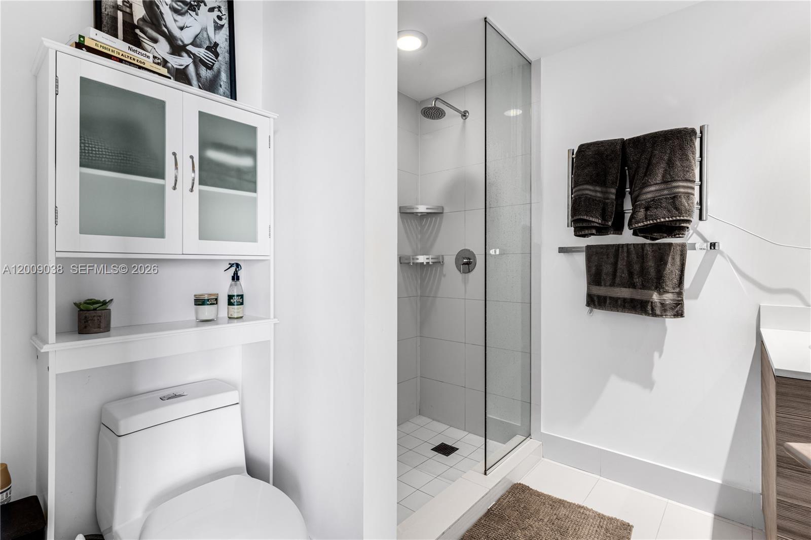 121 NE 34th St #2810, Miami FL 33137