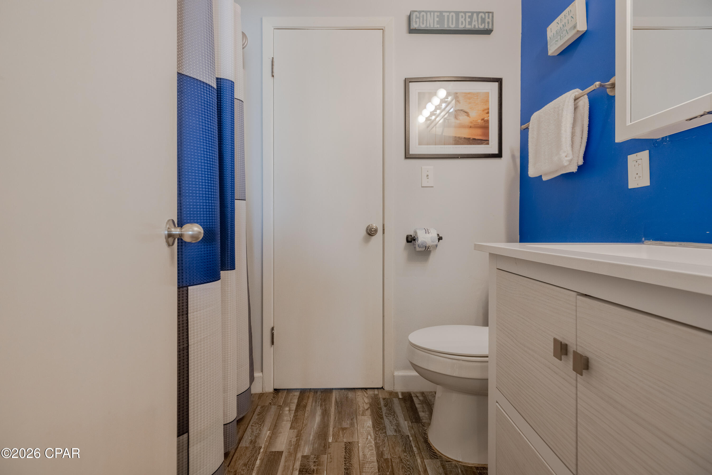 Image 11 For 301 Lullwater Drive 435
