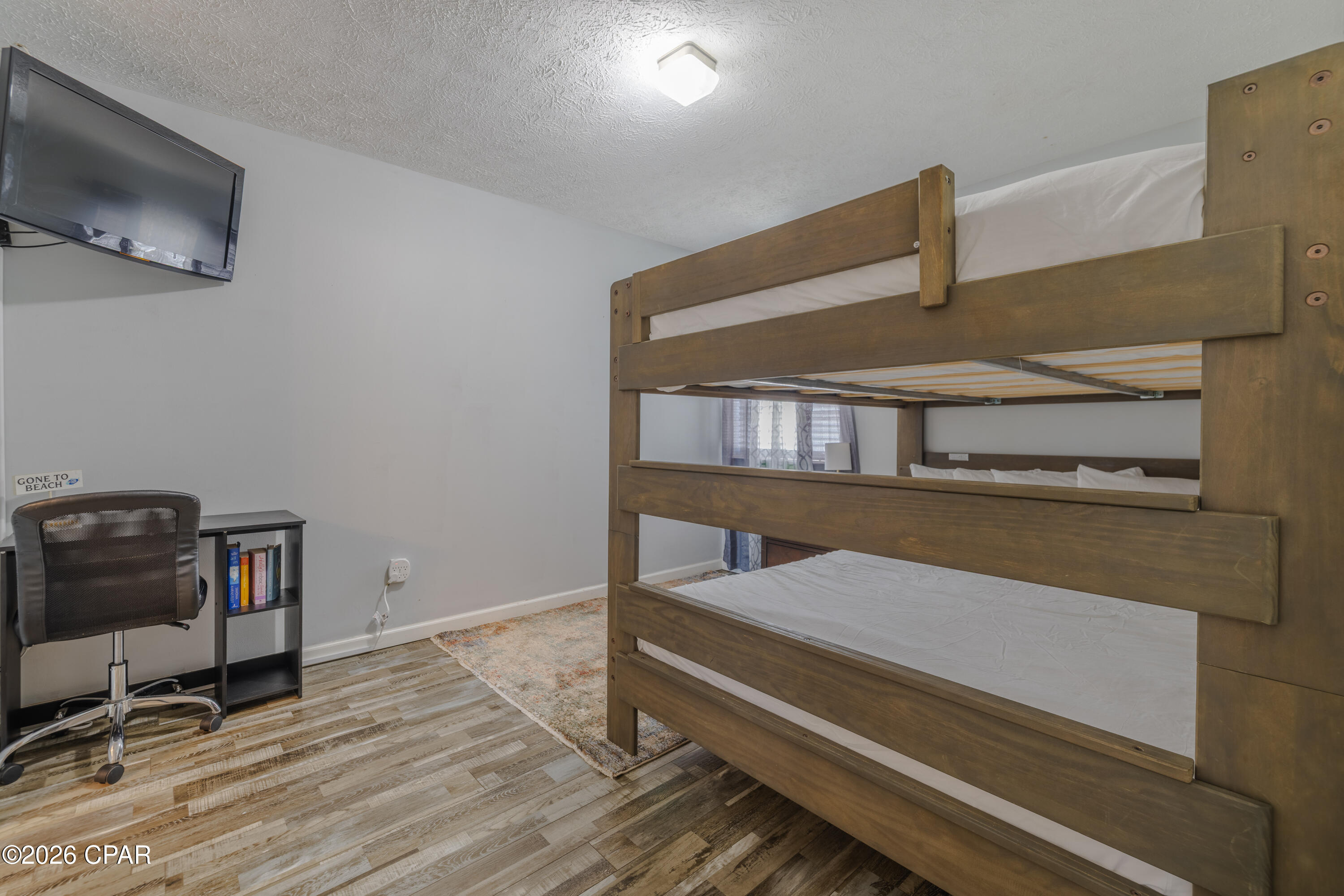 Image 9 For 301 Lullwater Drive 435