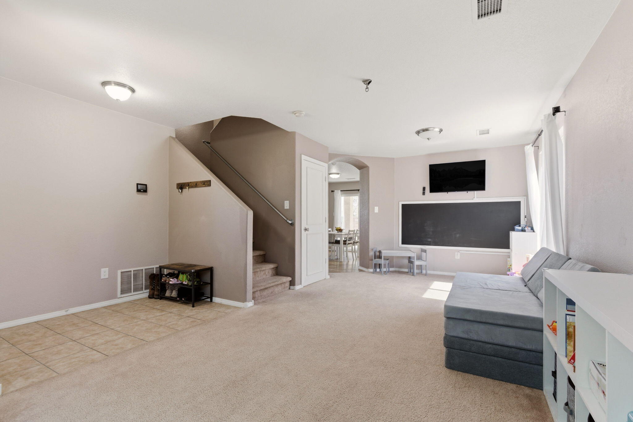 4th image of 2521 Clear Sky St Sw, Los Lunas, NM 87031 | MLS# 1102489