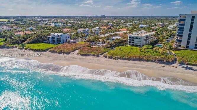 Homes for sale in Juno Beach, FL | 420 Celestial Way, Juno Beach, FL 33408 | Houzeo